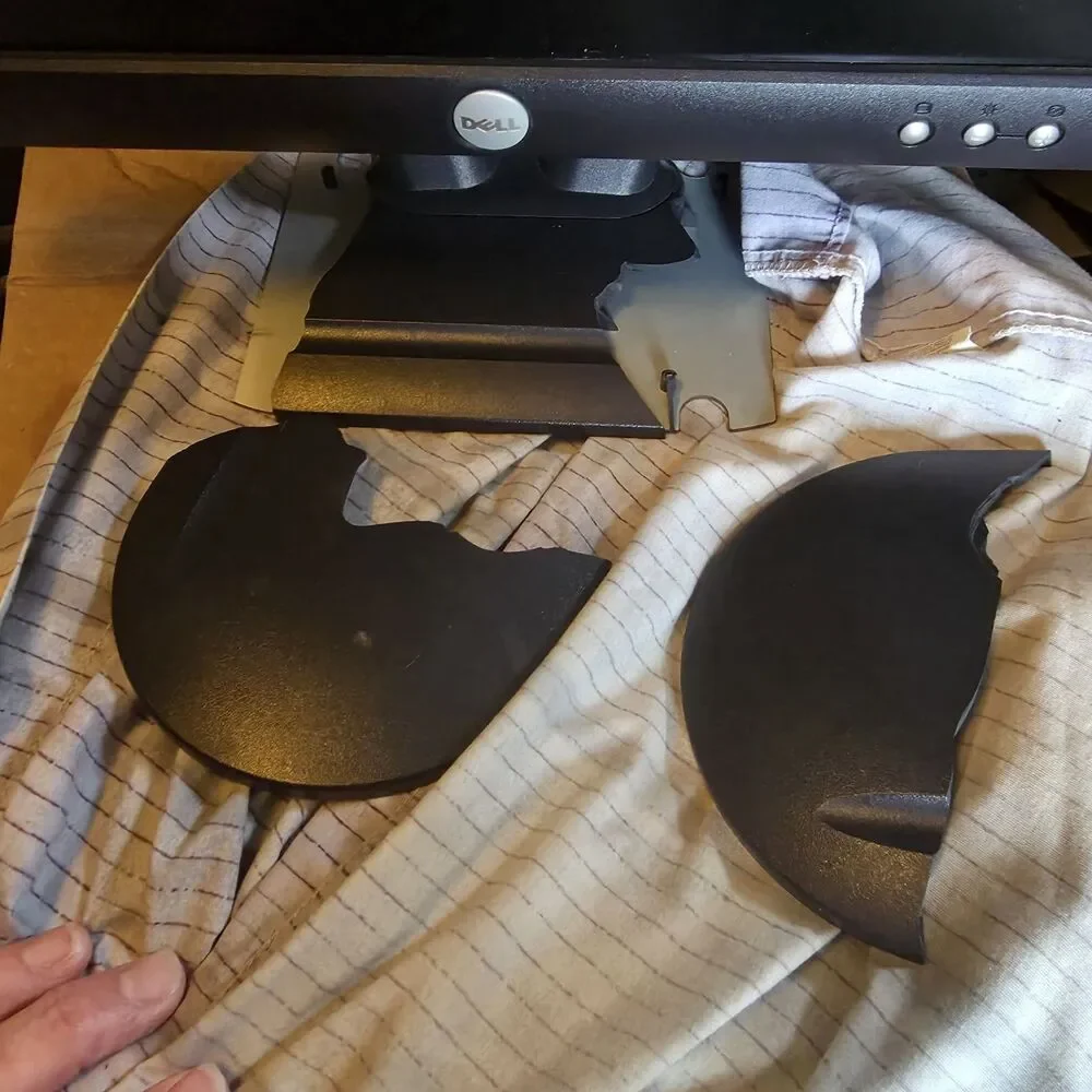 Dell E172FPT LCD Flat Screen Monitor Untested For Parts Broken Plastic On Stand